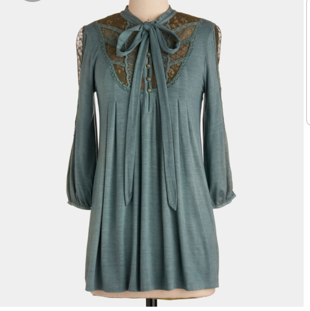 ISO Modcloth Moss Landing Top